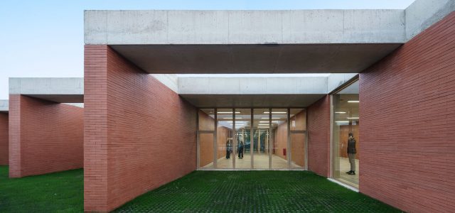 Conferencia de Israel Alba Ramis organizada polo Foro Cerámico Hispalyt